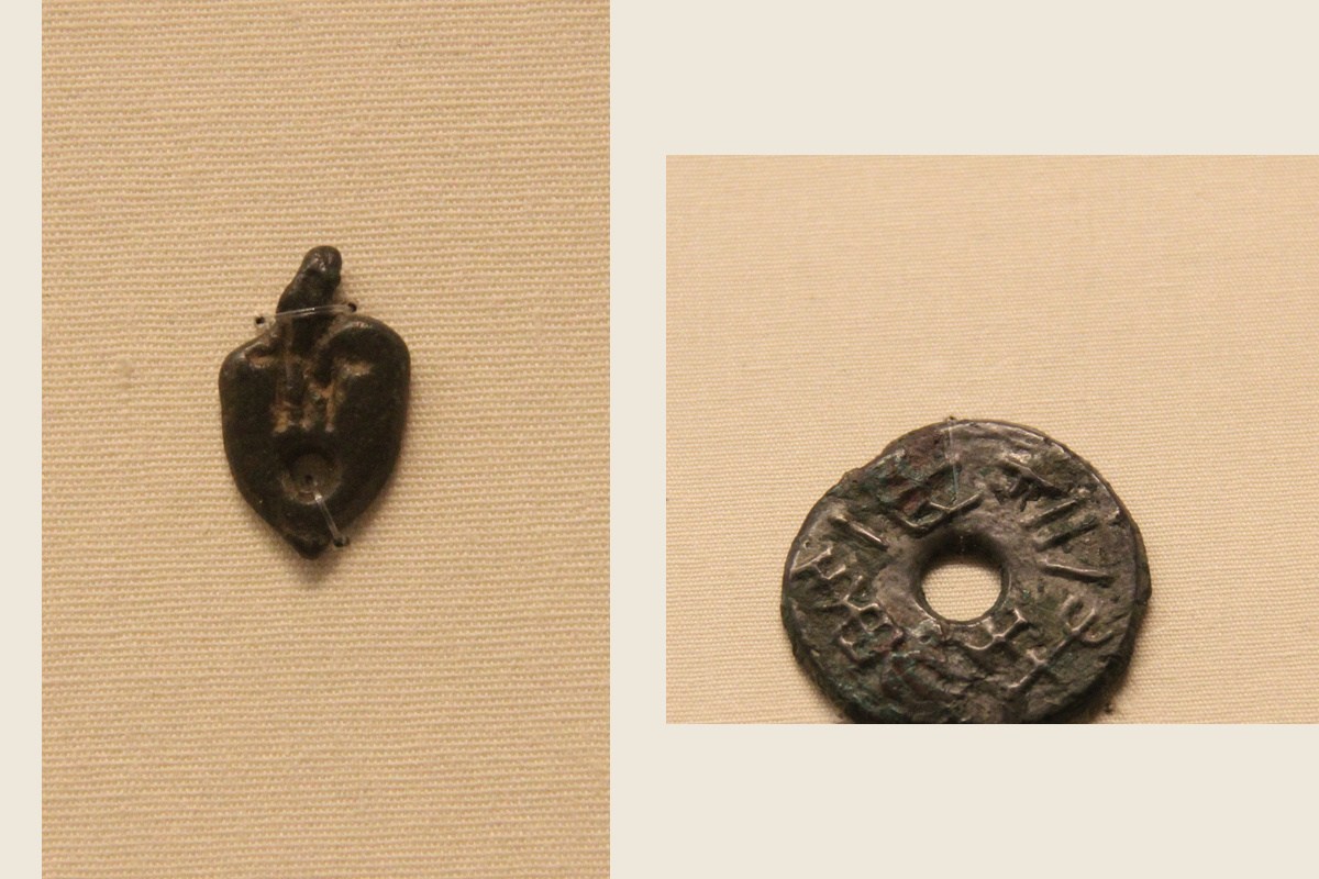 Museum photographs of Chu ant-nose money and a Warring States round coin with central hole